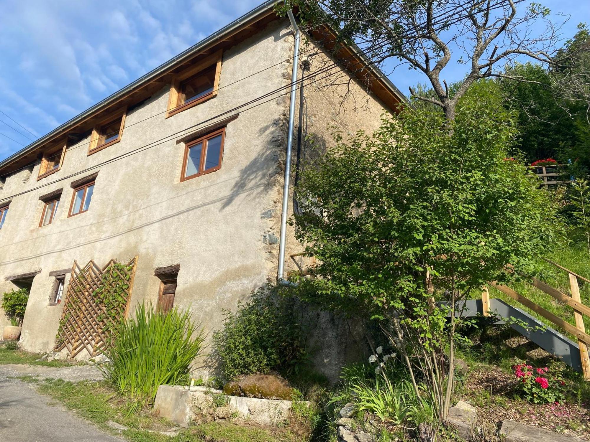 Bed and Breakfast Le Couleau Шатору-лез-Альп Экстерьер фото