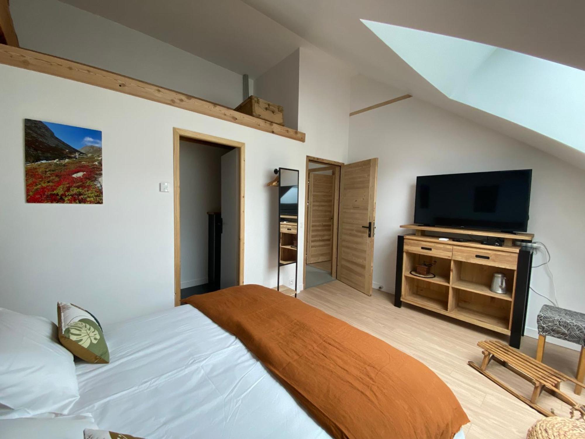 Bed and Breakfast Le Couleau Шатору-лез-Альп Экстерьер фото
